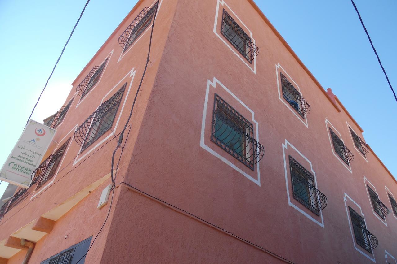Auberge De La Jeunesse Tajda Bagian luar foto