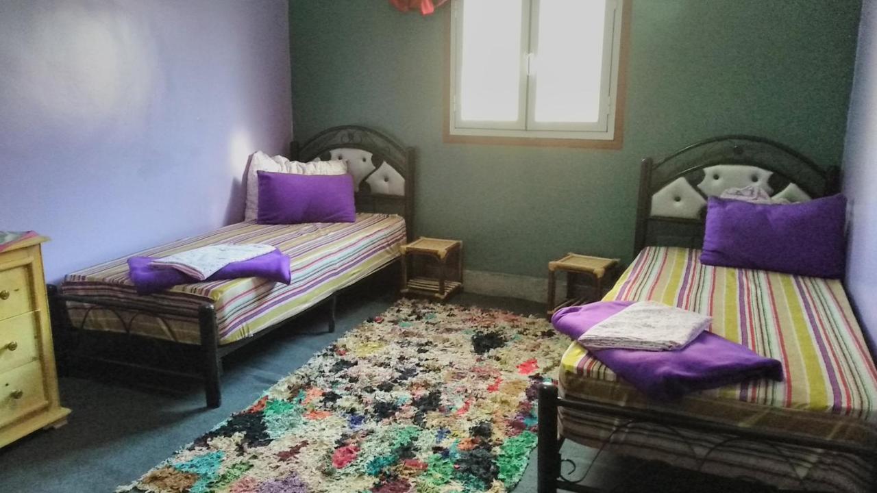 Auberge De La Jeunesse Tajda Bagian luar foto